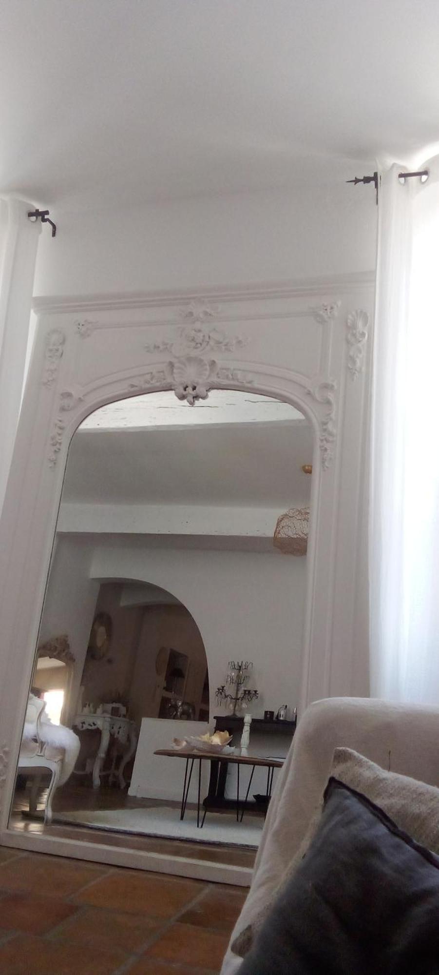 La Maison Perchee Айга-Мортас Стая снимка